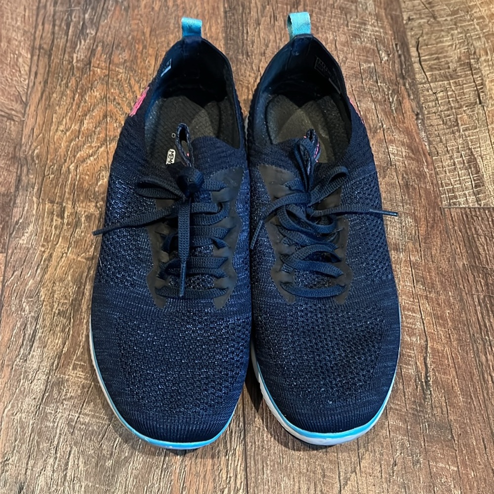 WOMENS SKETCHER KNIT SNEAKER - Picture 3 of 5